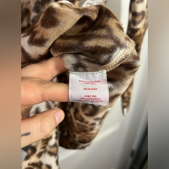 Ruby Rd. Womens Brown Leopard Print Roll Tab Sleeves Button Front Shirt Size 12 - Picture 9 of 10